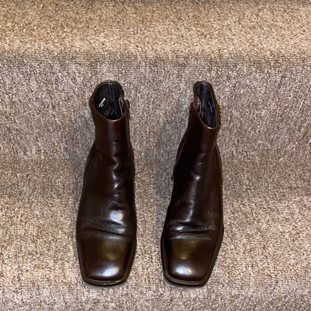 🤎EUC Nickels Dark Brown Ankle Booties